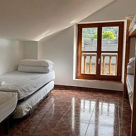 Cama Hab Compartida - Triton Villanua
